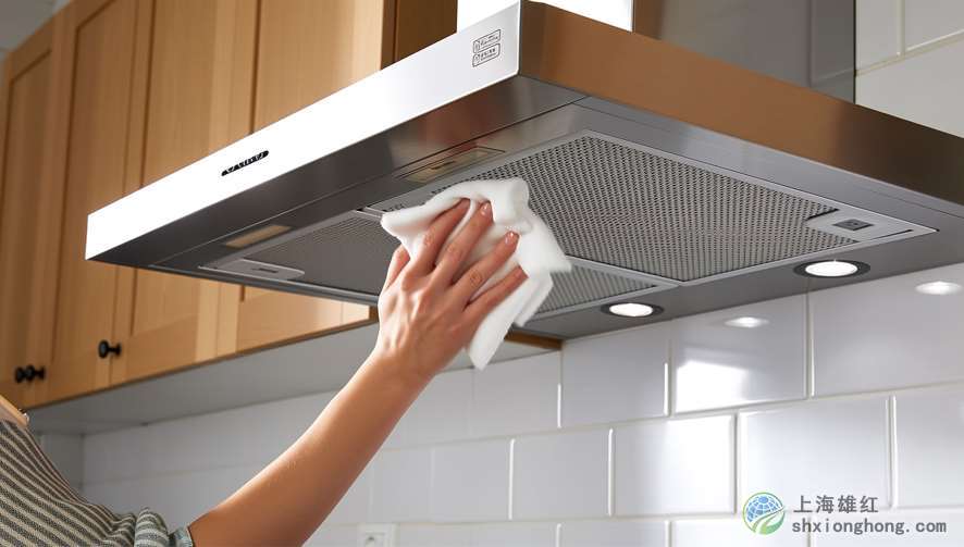 告別油漬煩惱!側(cè)吸式油煙機(jī)清洗攻略大公開